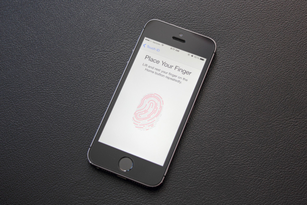 iPhone5s_TouchID_610x407