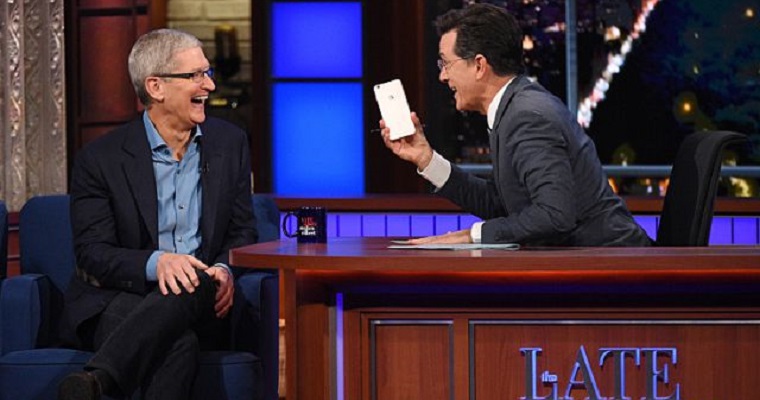 Tim_Cook_Late_Show_2