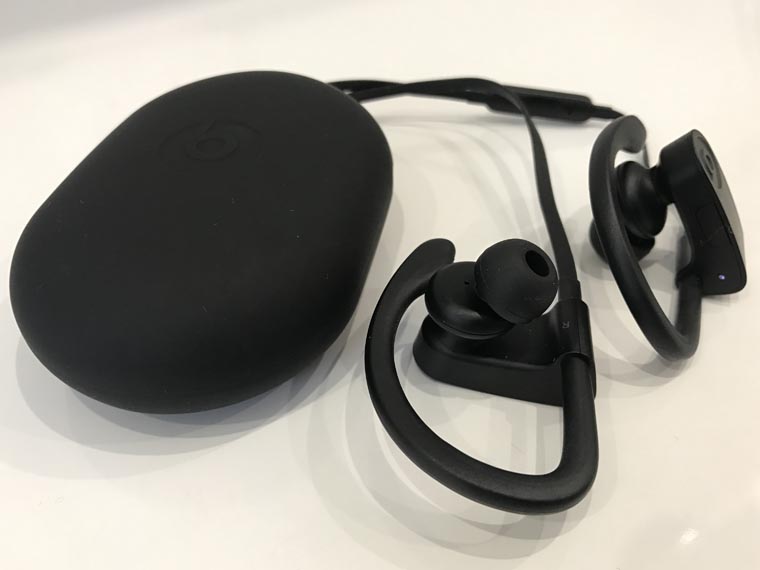 airpods or powerbeats3