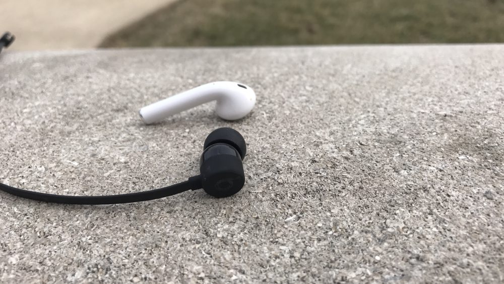 airpods or beatsx