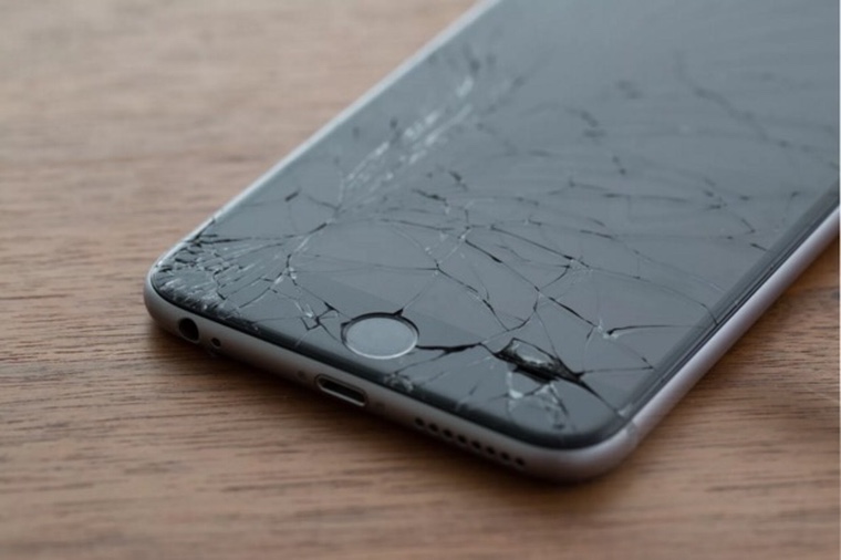 Официальные цены на ремонт iPhone неожиданно выросли