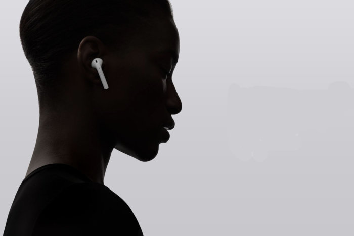 С iOS 11.1 ваши AirPods будут включаться быстрее