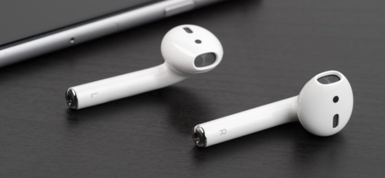 Почему airpods тихо играют