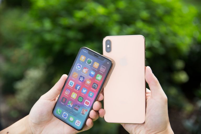 Нет сети на айфоне xs max