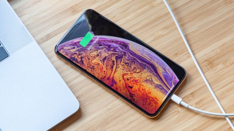 Поддерживает ли iphone xs max беспроводную зарядку