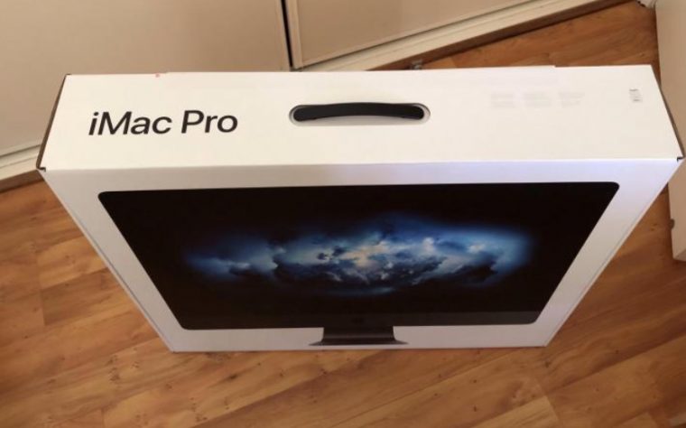 С какого года дисплей ретина imac