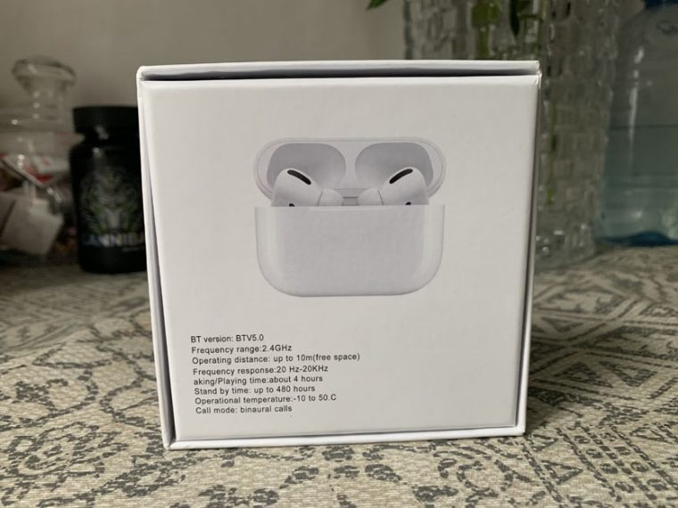 Продажа копий airpods под видом оригинала