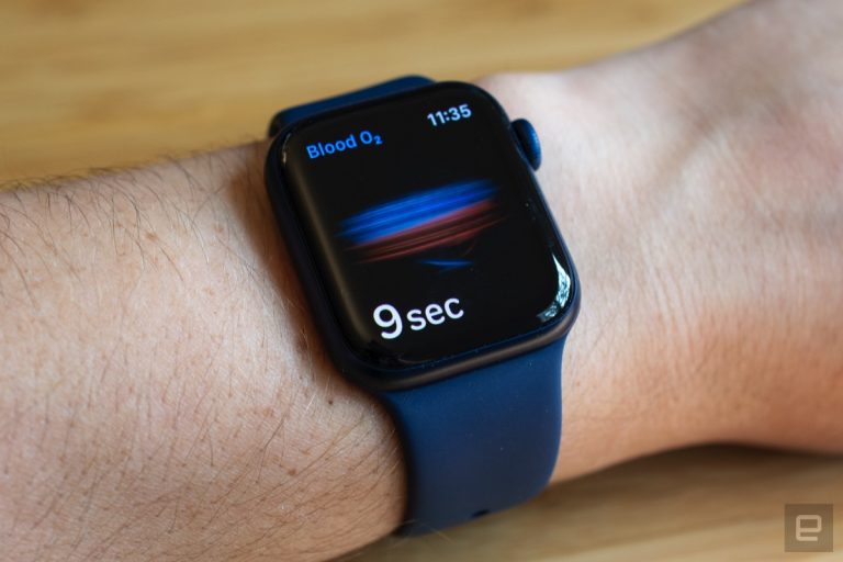 Чем отличаются apple watch 6 от se