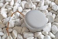 Обзор отличной колонки Bang & Olufsen A1 второго поколения. Объёмный бас на стиле