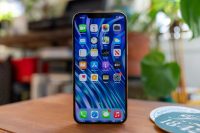 Некоторые владельцы жалуются на дисплей iPhone 12 Pro. Он иногда тормозит