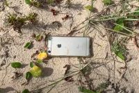 iPhone 6s выжил после падения из самолёта и даже записал видео, как это было
