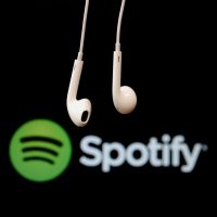 20 важных советов по Spotify. Например, как переключать треки в свёрнутом плеере