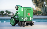 В Heineken создали холодильник на колёсах, который ездит за вами в жару с холодными напитками