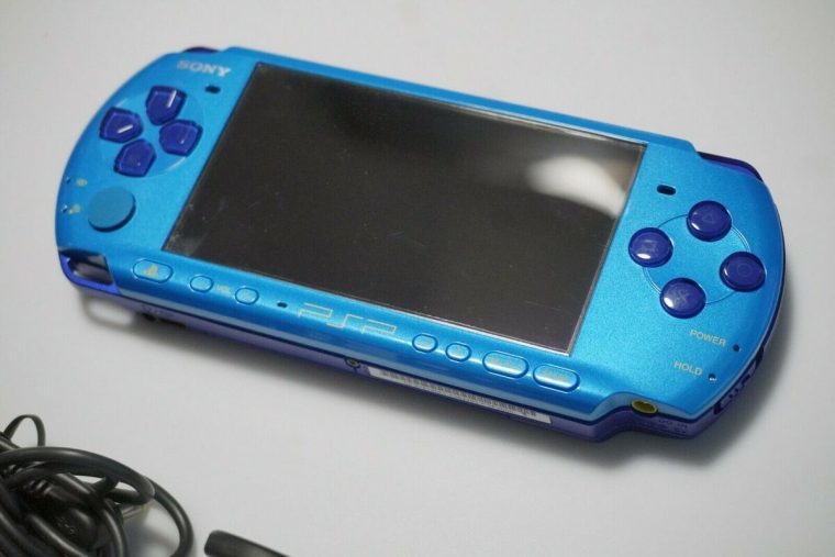 В каком году вышла psp