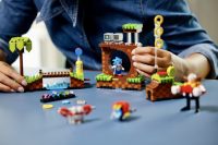 LEGO представила официальный набор Sonic the Hedgehog, повторяющий уровень “Зеленые холмы” из игры про синего ежа