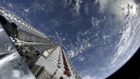 40 спутников Starlink от Илона Маска сгорели после геомагнитной бури