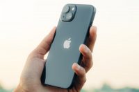 Московский суд рассмотрит иск против Apple. Компанию хотят заставить вернуть импорт и продажу техники в России