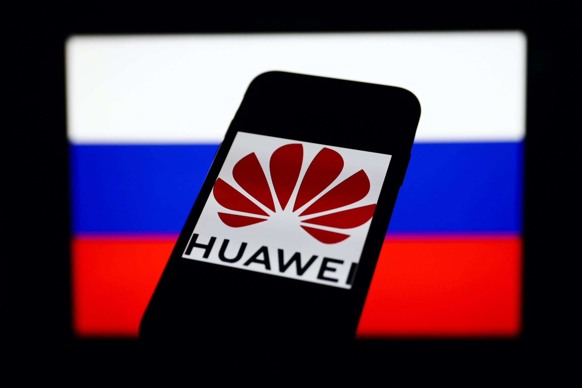 Huawei резко увеличила число вакансий в России