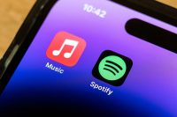 Apple больше не будет менять правила App Store из-за обвинений Spotify