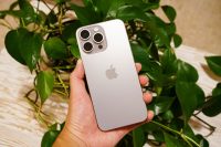 Продажи iPhone 15 в России оказались на 66% выше по сравнению с iPhone 14 год назад