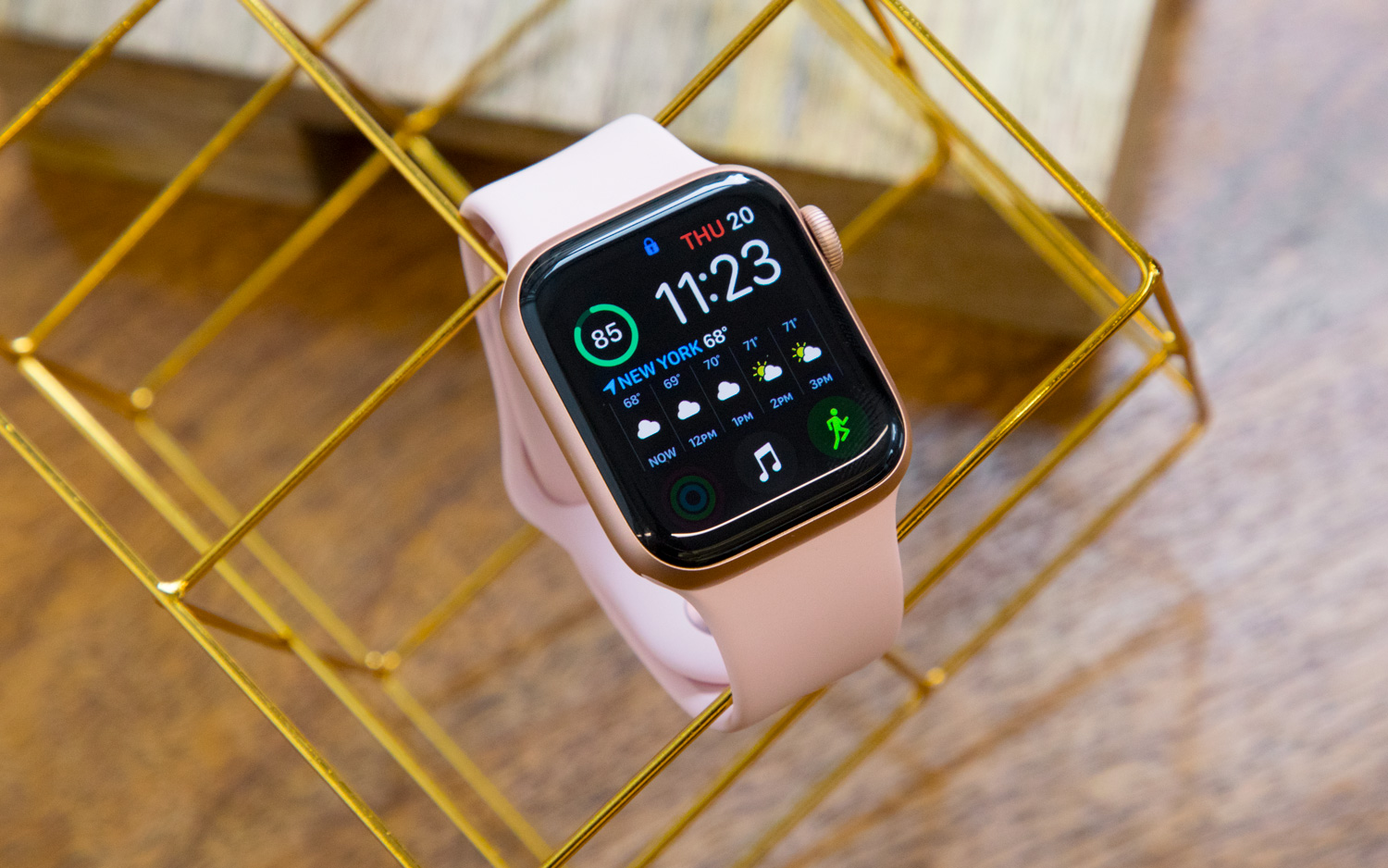 watchOS 11 не поддерживает Apple Watch Series 4, 5 и SE 1-го поколения