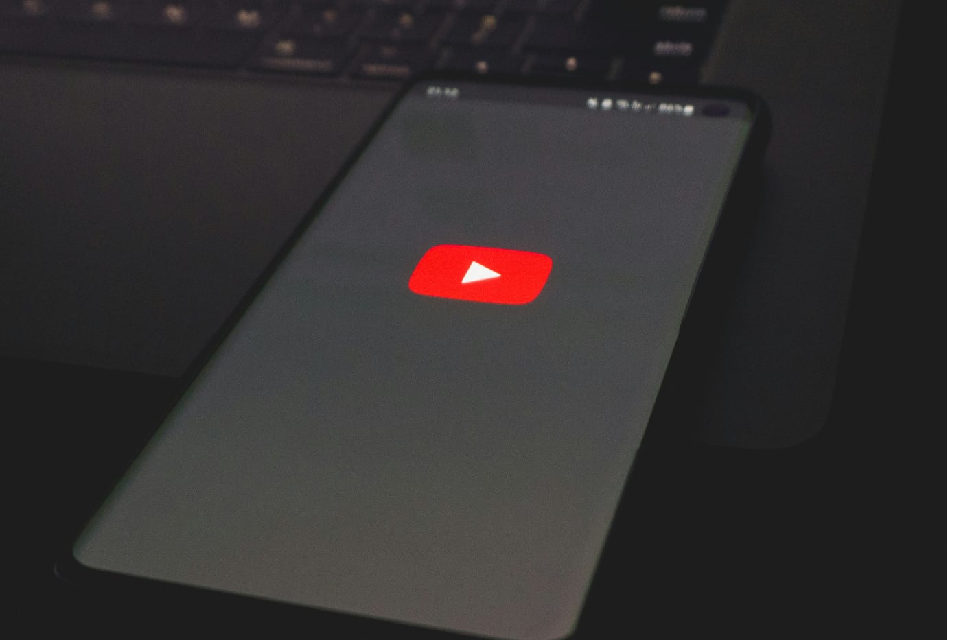 Ростелеком зафиксировал ухудшение качества воспроизведения видео на YouTube в России