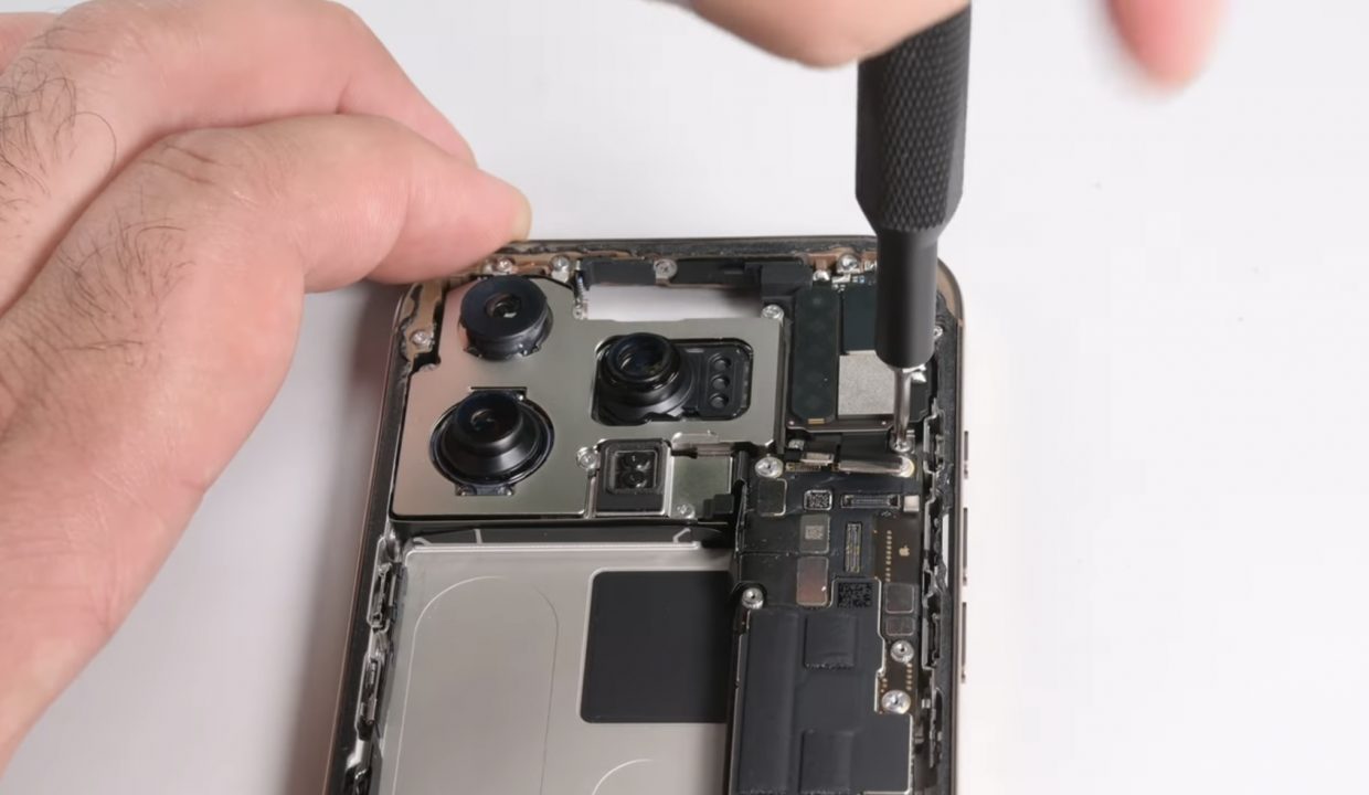 iFixit разобрали iPhone 16 Pro. Его оказалось легко починить