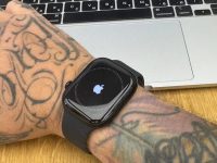 Ну привет, юбилейные Apple Watch Series 10 в новом цвете Jet Black