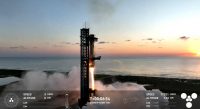 SpaceX впервые смогла посадить на Землю самую большую в мире ракету Starship