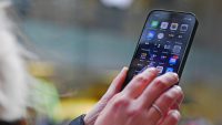 Объём госзакупок iPhone вырос в 4 раза в России за год