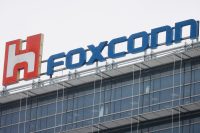 Foxconn представила рассуждающую ИИ-модель FoxBrain. Её обучили всего за четыре недели