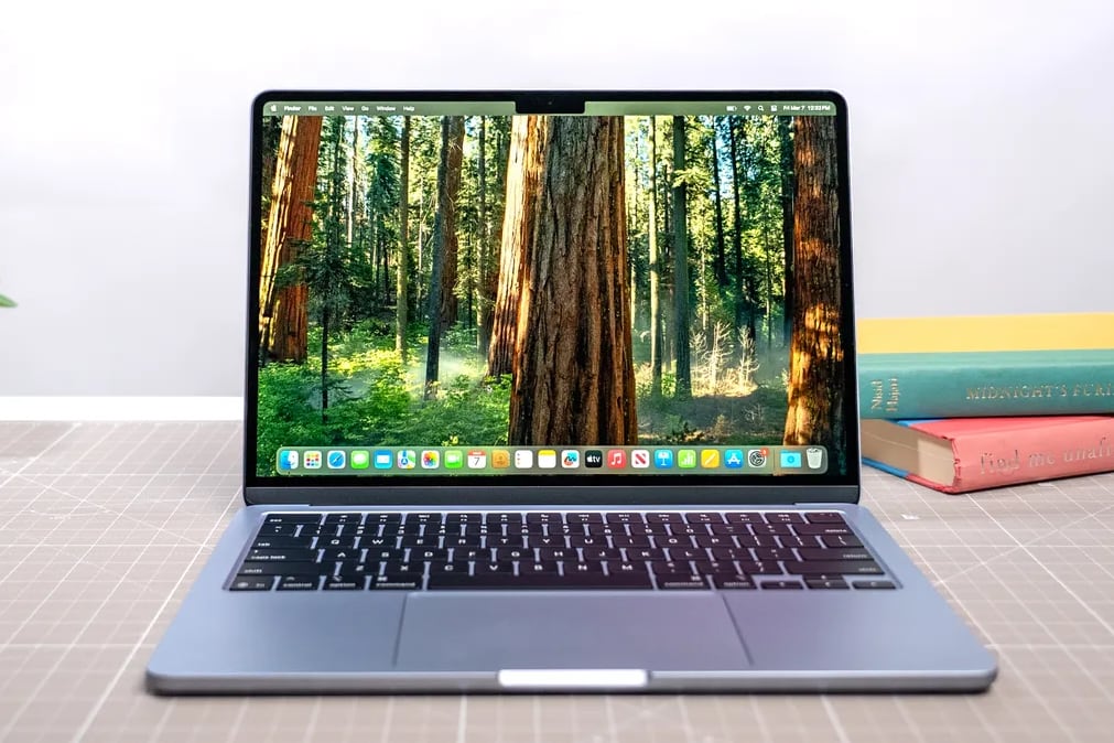 Вышли первые обзоры нового MacBook Air. Что ещё изменилось, кроме нового процессора M4